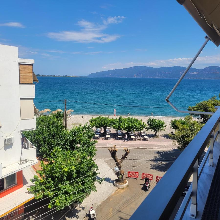 Soficos Sea View Apartment Nafpaktos Eksteriør billede