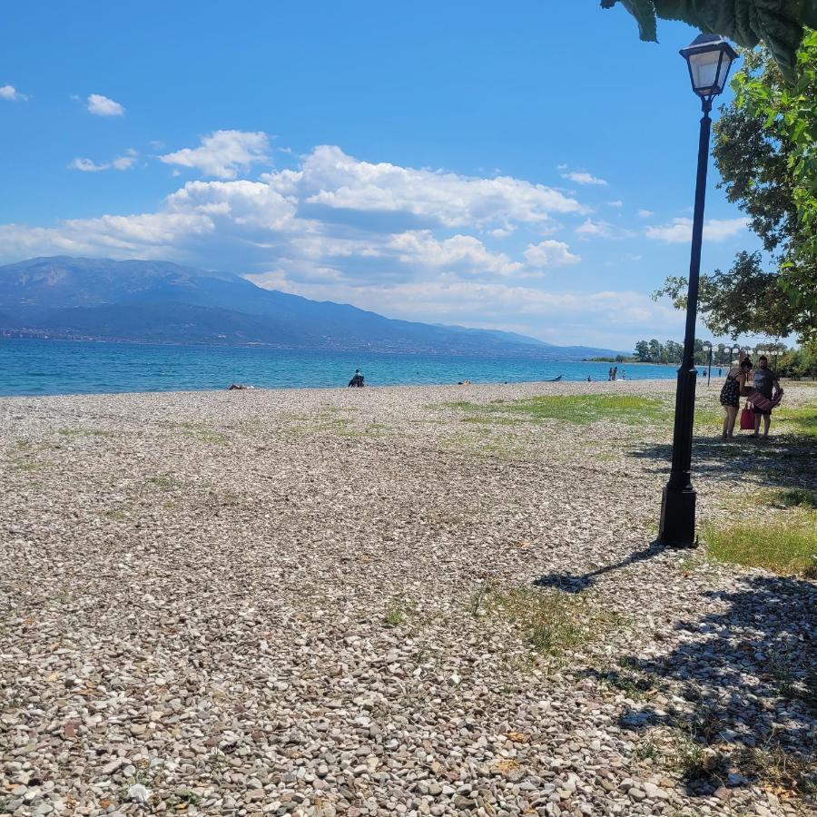 Soficos Sea View Apartment Nafpaktos Eksteriør billede