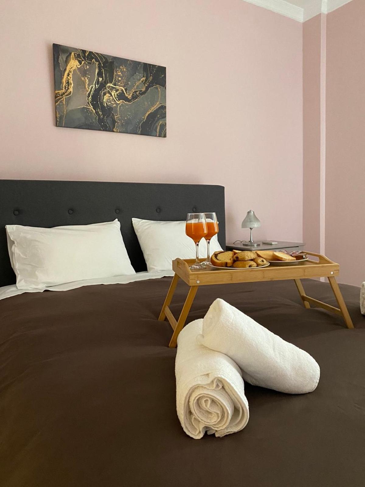 Soficos Sea View Apartment Nafpaktos Eksteriør billede